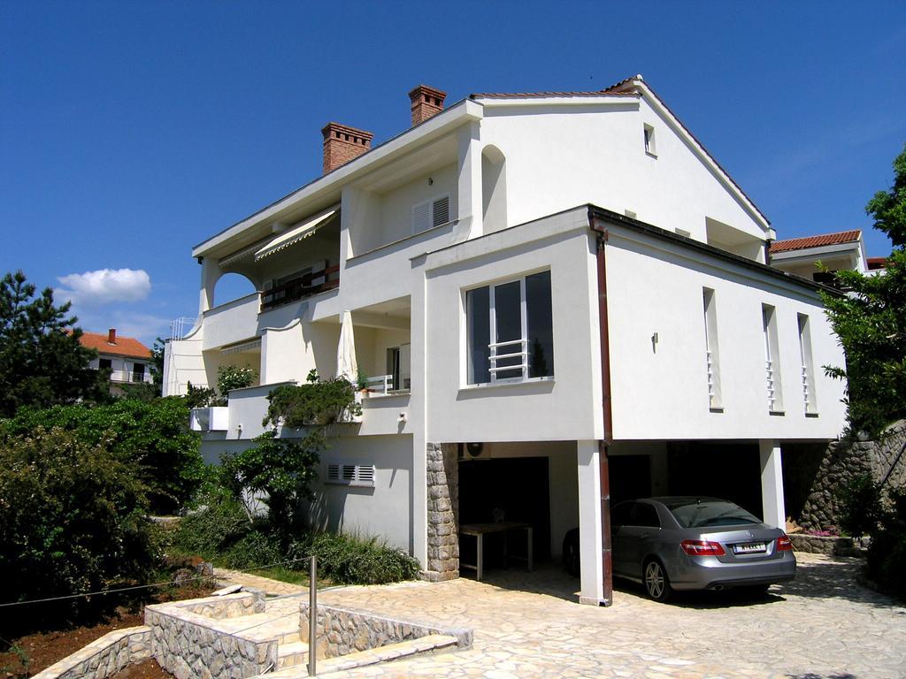 Apartman Kucer Krk Town Esterno foto